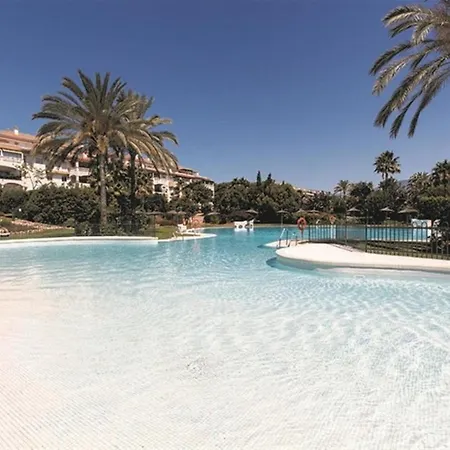 Nuevo Piso Cerca De Puerto Banus Apartment